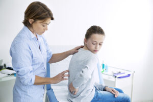 Çocuklarda Skolyoz Tedavisi