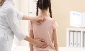 Omurga Eğriliği Tedavisi